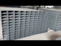 Confezione in acciaio inossidabile in finitura argento