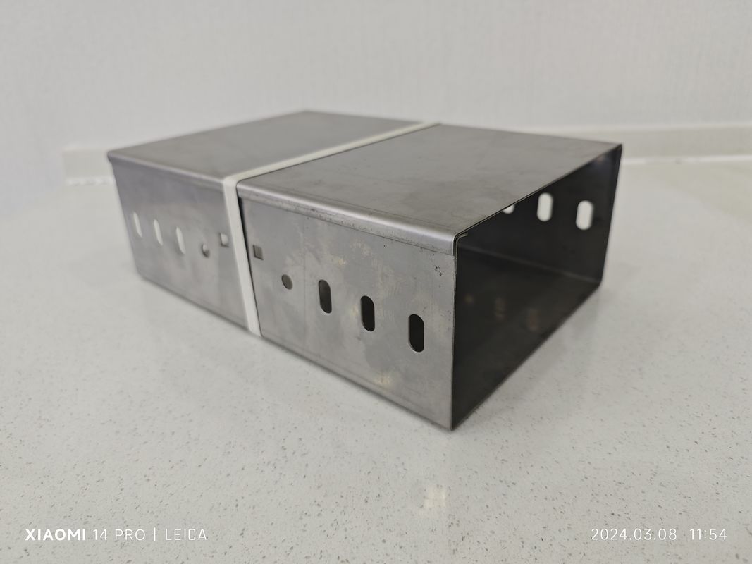 Cable tray a maglia galvanizzata a caldo in larghezza 50 mm - 1000 mm per la costruzione
