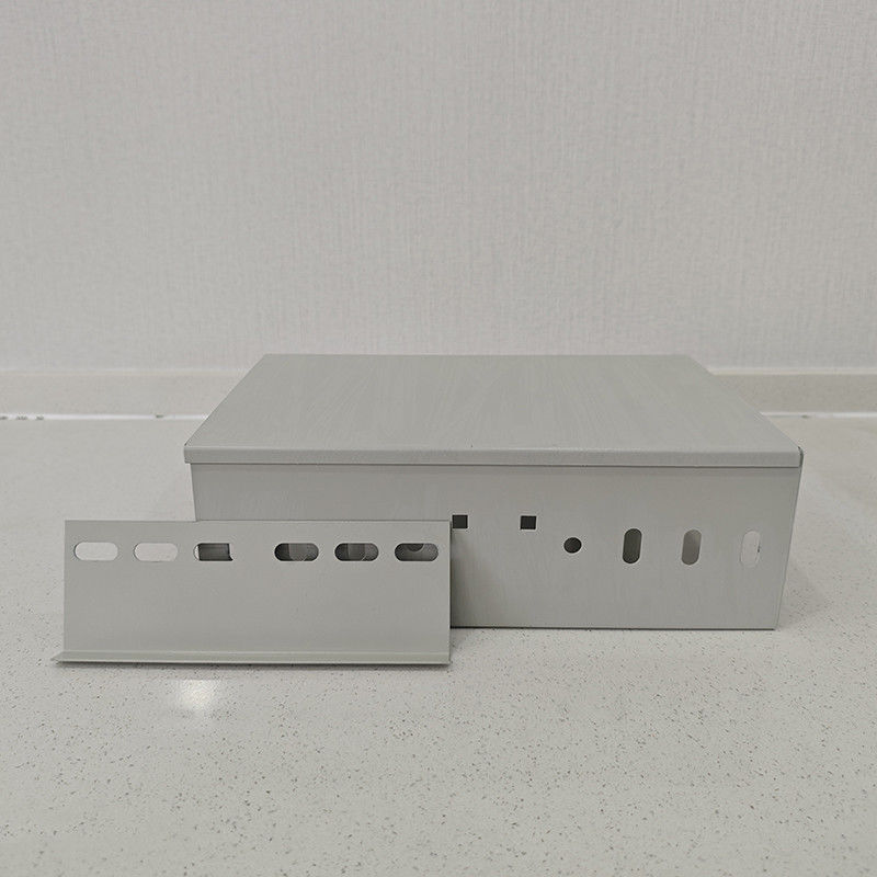 Kit di vassoio per cavi galvanizzati montato a parete / pavimento per il sistema di supporto del cavo