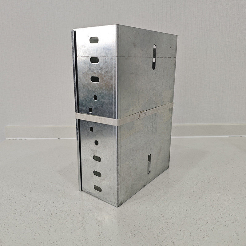 Kit di vassoio per cavi galvanizzati montato a parete / pavimento per il sistema di supporto del cavo