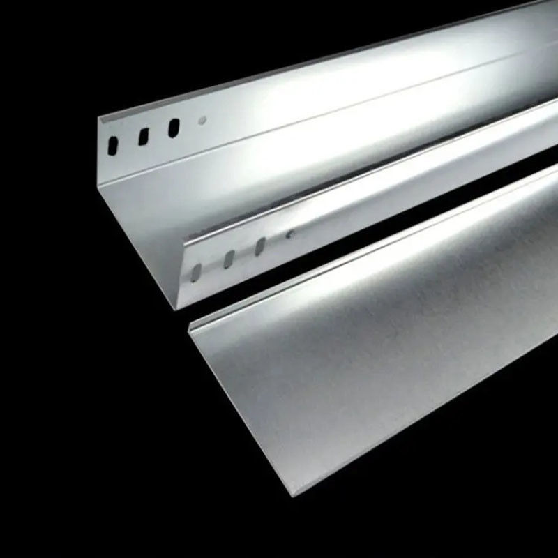 Prevenzione incendi Cable tray in acciaio galvanizzato industriale con caratteristiche resistenti alla corrosione