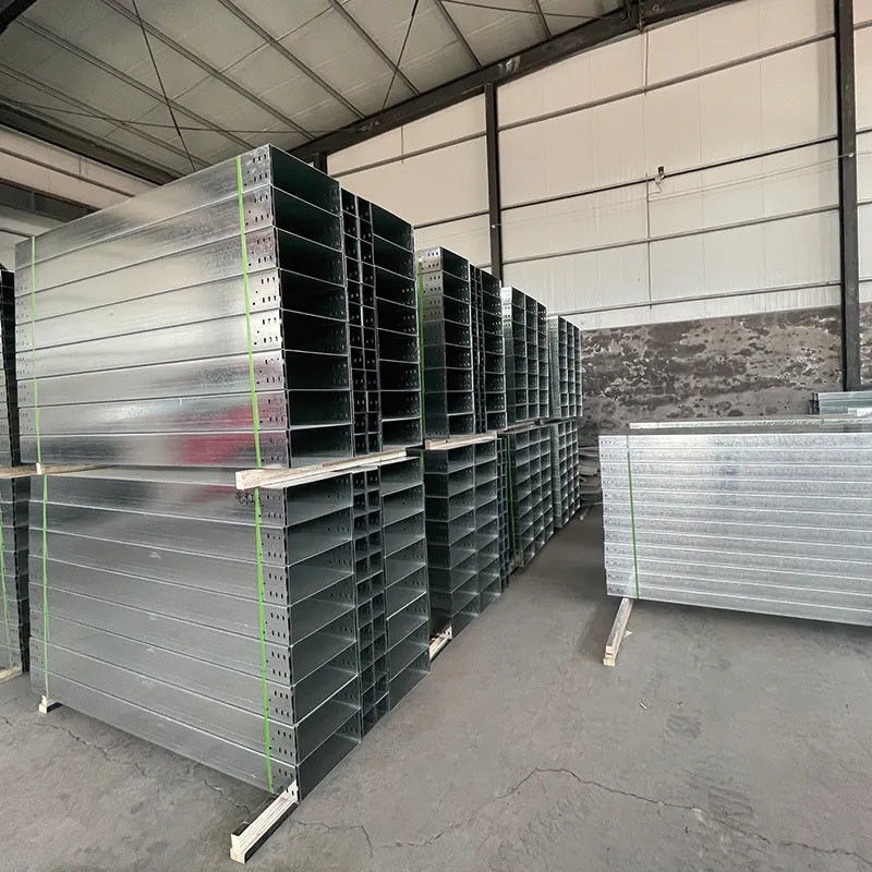 Sistema di canalizzazione di cavi in acciaio galvanizzato d'argento personalizzabile resistente alla corrosione per la gestione dei cavi