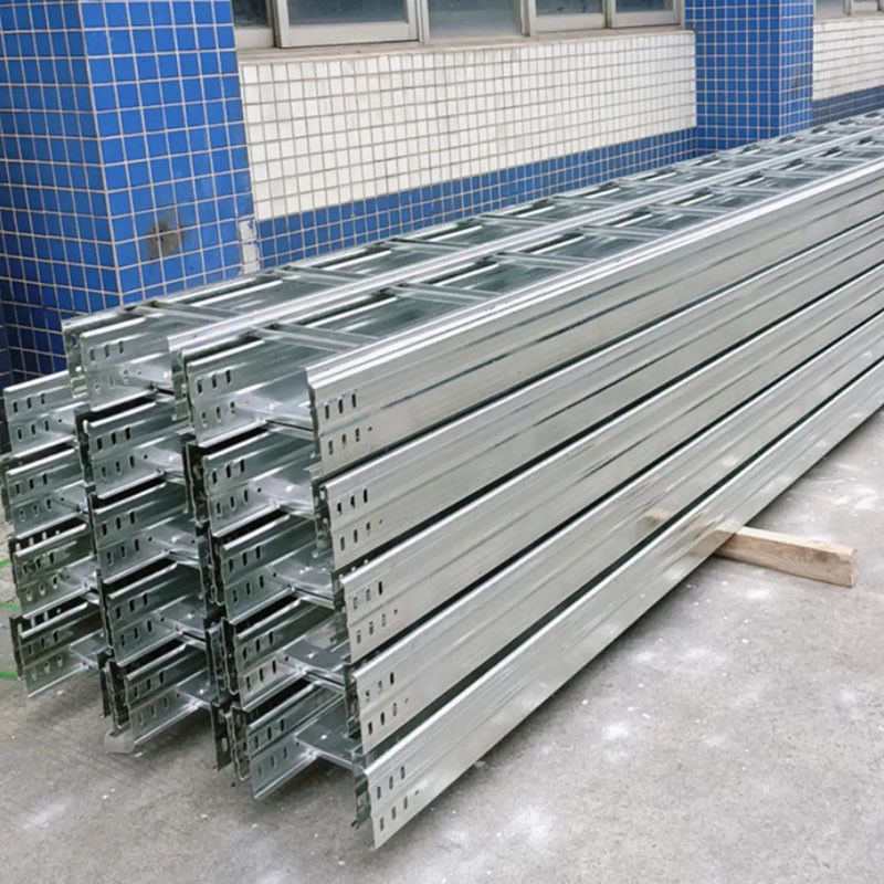 Cable Tray industriale in acciaio per lavori pesanti personalizzabile con tipo di slot a muro per una migliore protezione antincendio.